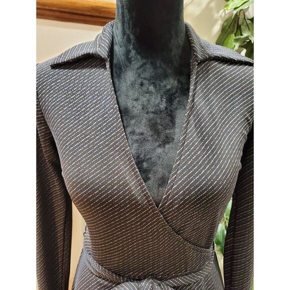 Express Women's Black Polyester Collared Long Sleeve Knee Length Wrap Dress 1/2 - Picture 6 of 12